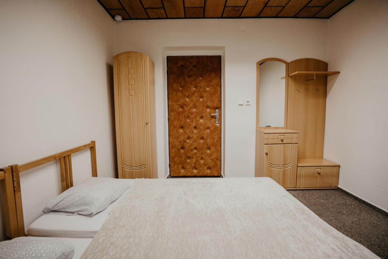 U Ztraceneho Potoka Apartman Vapenna Kültér fotó