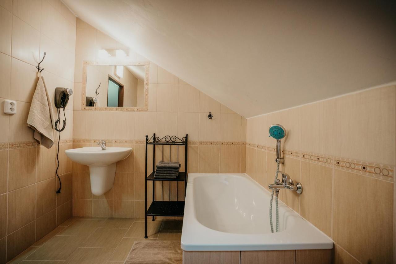 U Ztraceneho Potoka Apartman Vapenna Kültér fotó
